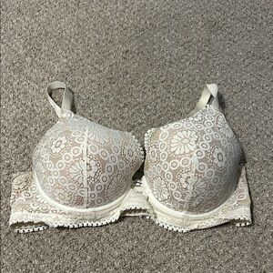 aerie Cream Lace Underwire Bra